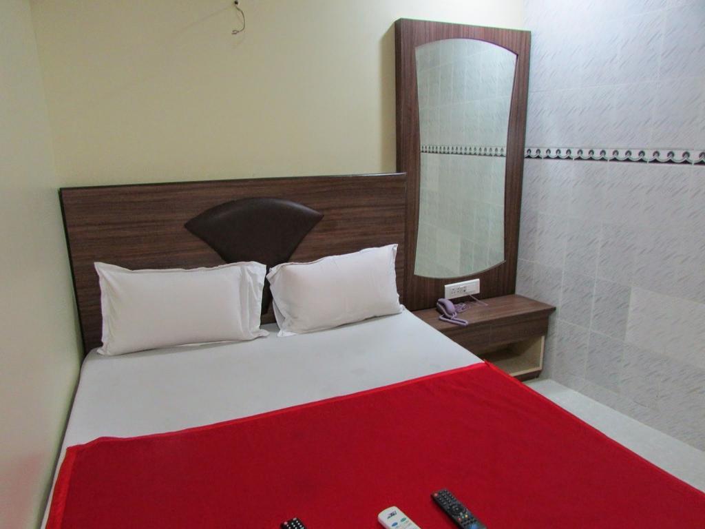 Hotel Royal Annex Mumbai Zimmer foto