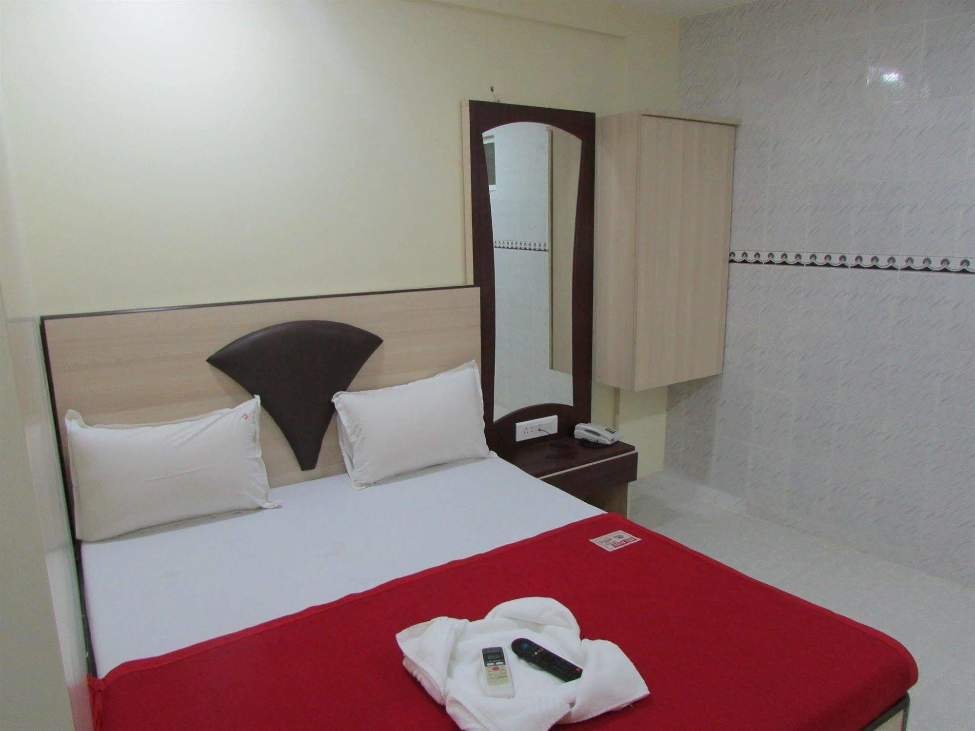 Hotel Royal Annex Mumbai Exterior foto
