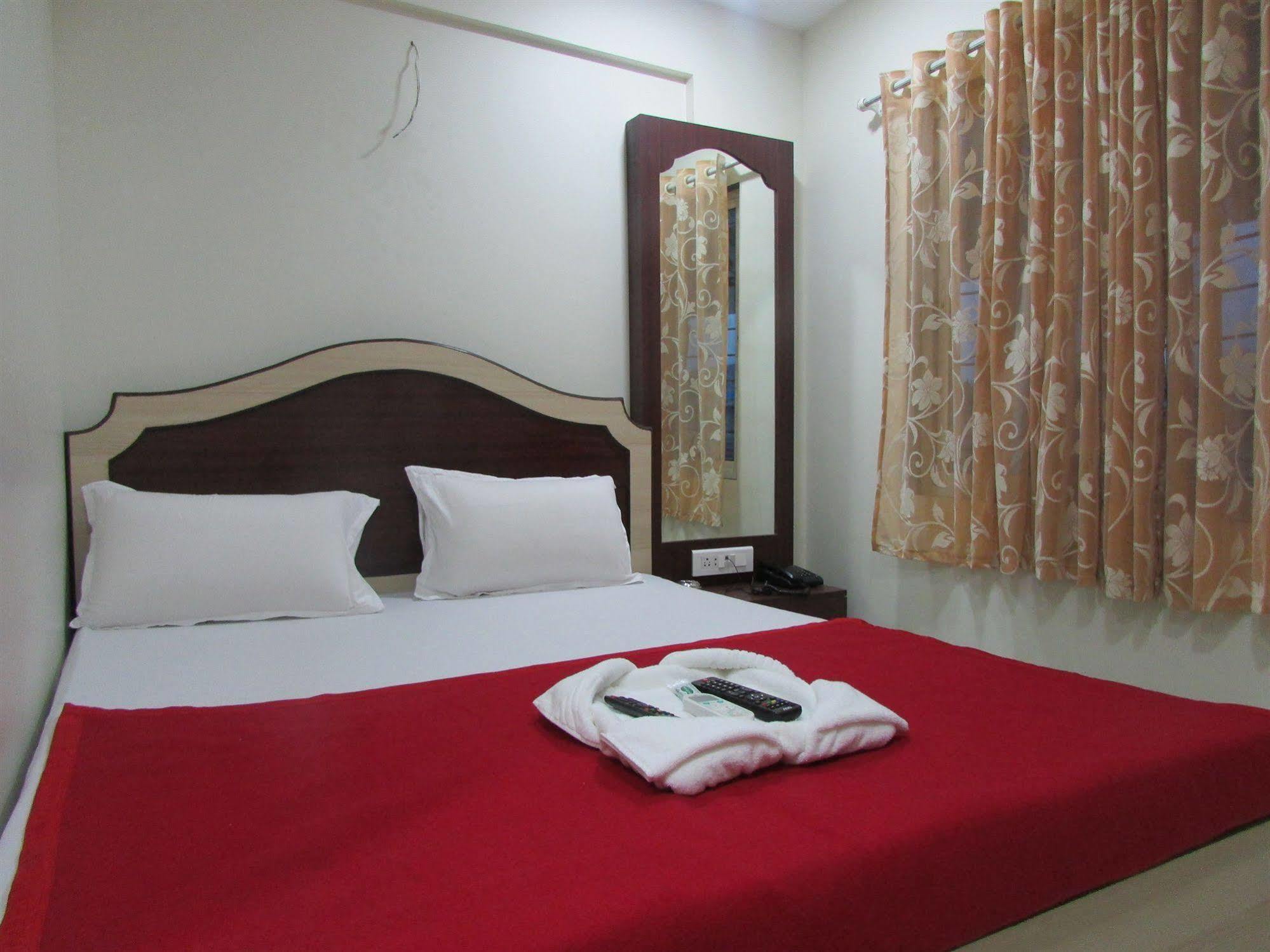 Hotel Royal Annex Mumbai Exterior foto